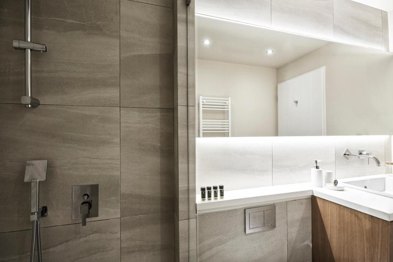 Charitos Iχ, Chic N Modern 2Bd Apt Athén Kültér fotó